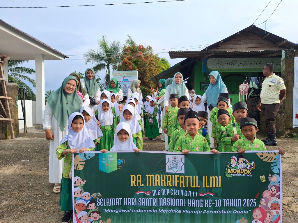 HSN Ke-10, Santri RA Makrifatul Ilmi Tebarkan Semangat Cinta Agama dan Bangsa