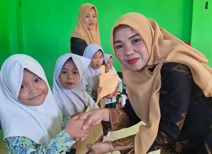 RA Makrifatul Ilmi Gelar Pembagian Rapor Tahun Pelajaran 2025/2026